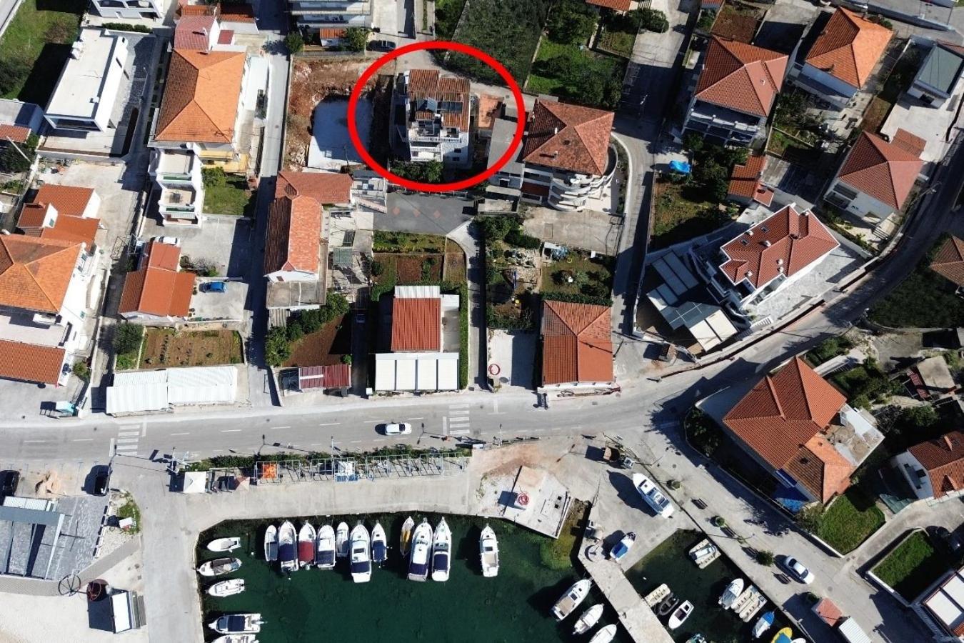Seaside Apartments With A Swimming Pool Okrug Gornji, Ciovo - 11374 Trogir Exterior photo