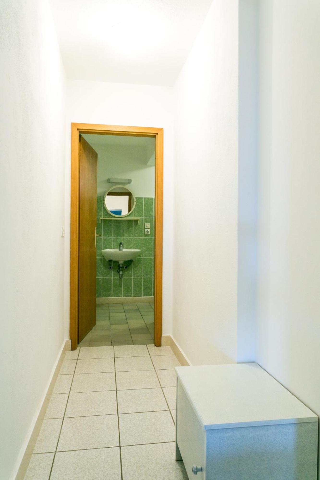 Seaside Apartments With A Swimming Pool Okrug Gornji, Ciovo - 11374 Trogir Exterior photo