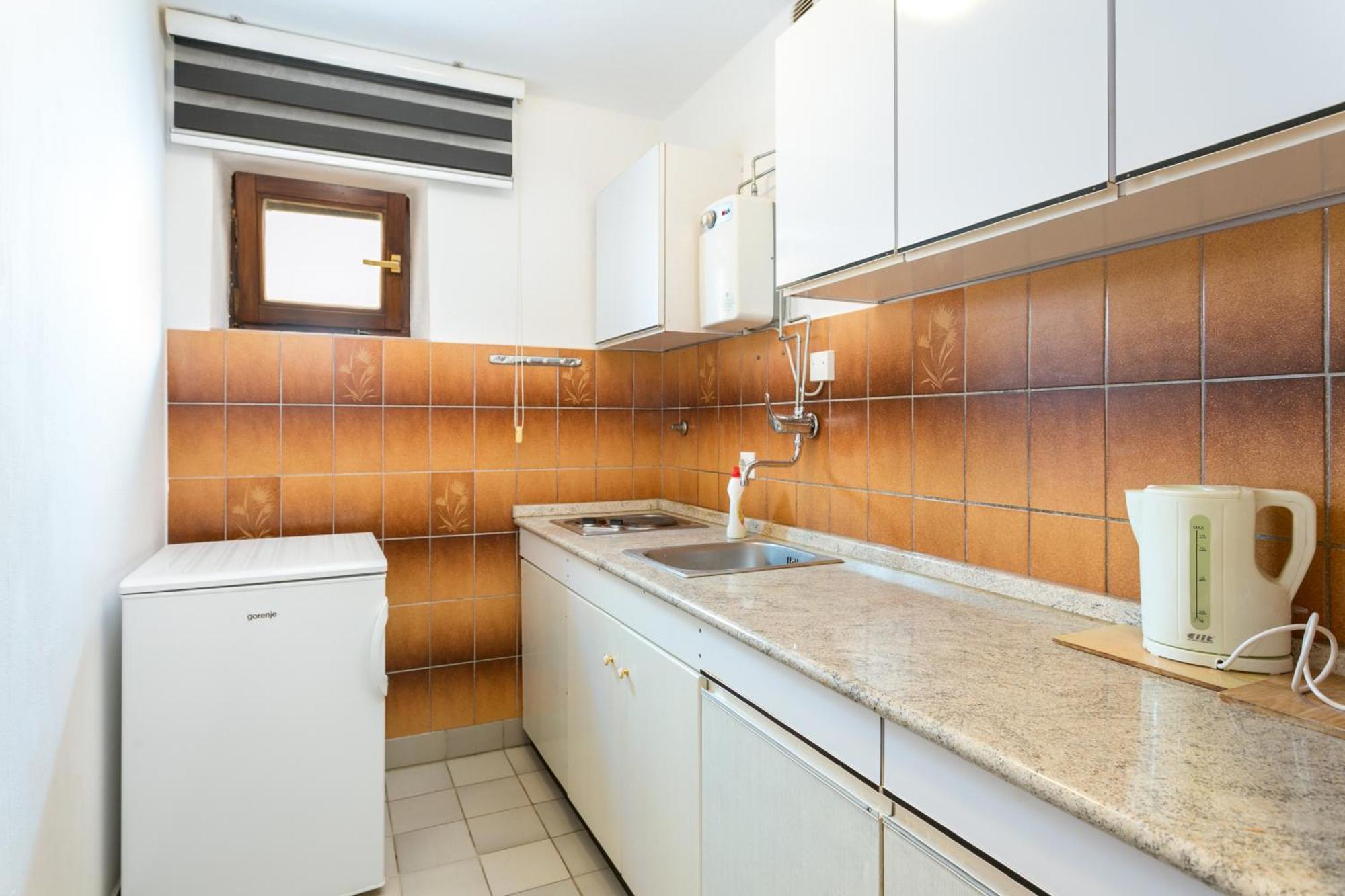 Seaside Apartments With A Swimming Pool Okrug Gornji, Ciovo - 11374 Trogir Exterior photo