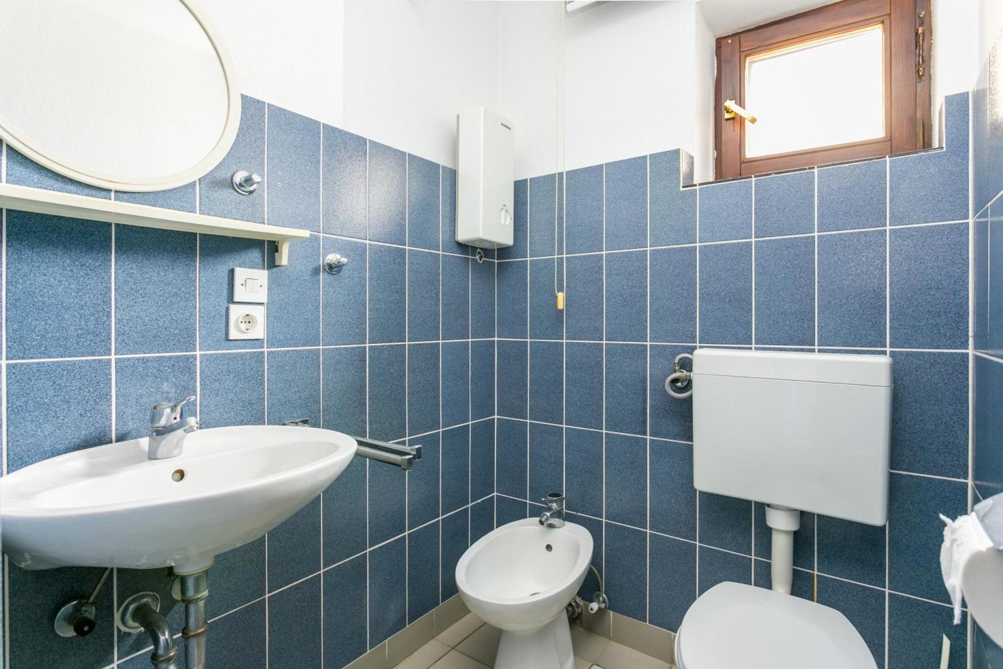 Seaside Apartments With A Swimming Pool Okrug Gornji, Ciovo - 11374 Trogir Room photo